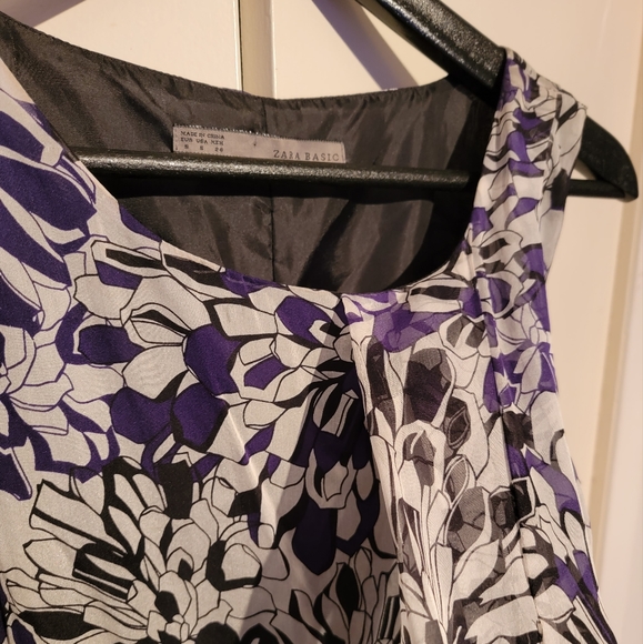BNWT Zara basic floral pattern knee length sleeveless dress - Picture 2 of 4